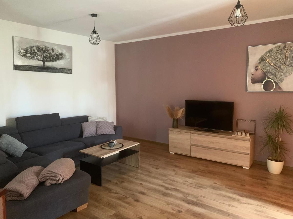 Cherti Apartament *